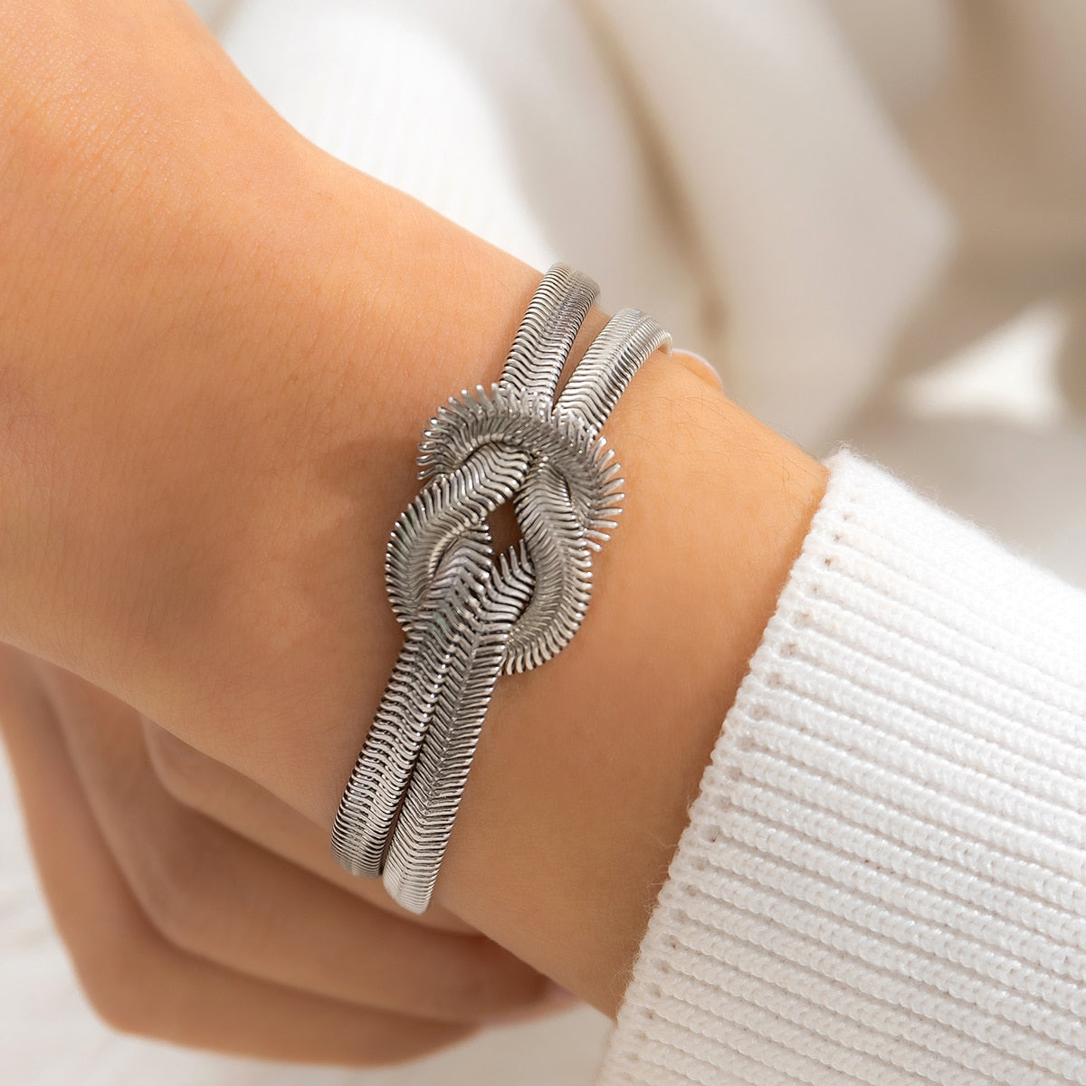 Scarlette Sleek Knot Bracelet