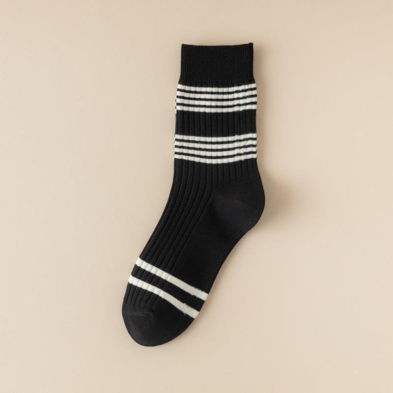 Leo Breathable Cotton Socks