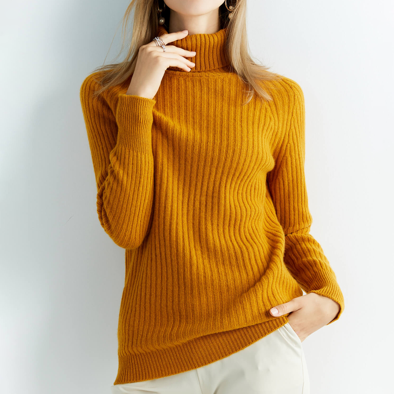 Lucimara Amma Elegant Wool Sweater